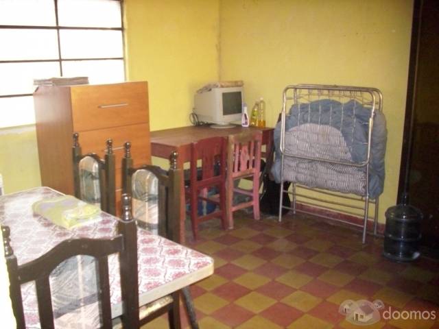 REMATO CASA EN BOCA DEL MONTE BIEN UBICADA SOBRE 3AV. - Image 2