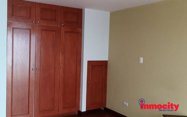 Apartamento en Alquiler en Zona 13 Aurora 2 - Image 3