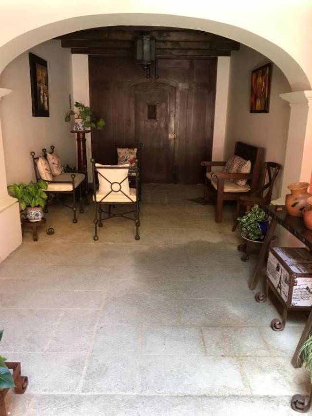 CityMax- Venta de Casa Antigua Guatemala - Image 4