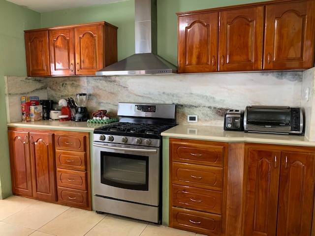 Casa en venta en Condomino cerca de Blvd. Principal - Image 2
