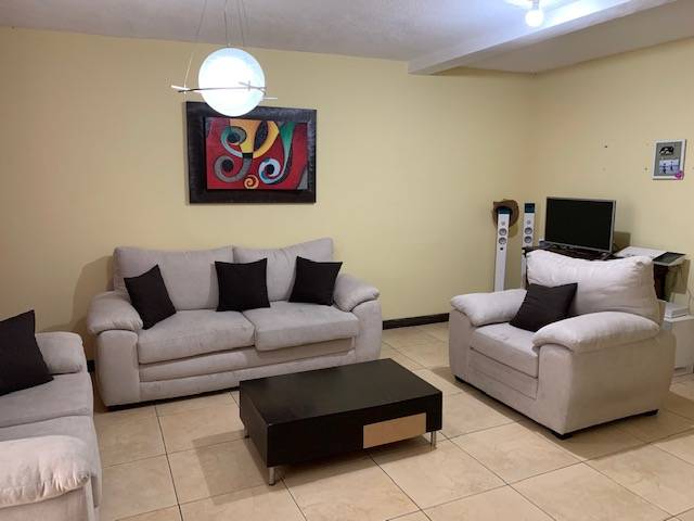 Casa en venta en Condomino cerca de Blvd. Principal - Miniatura 8