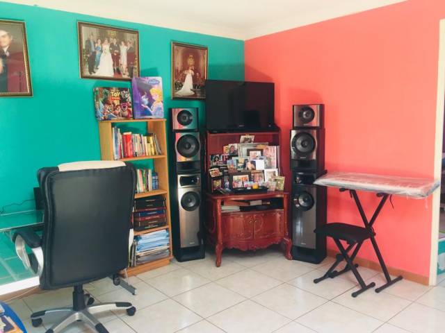 VENDO ESPECTACULAR CASA EN ZONA 17 - Image 2