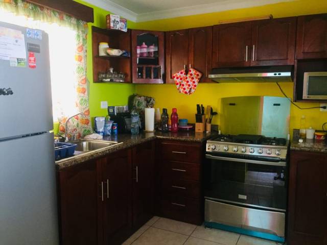 VENDO ESPECTACULAR CASA EN ZONA 17 - Image 5