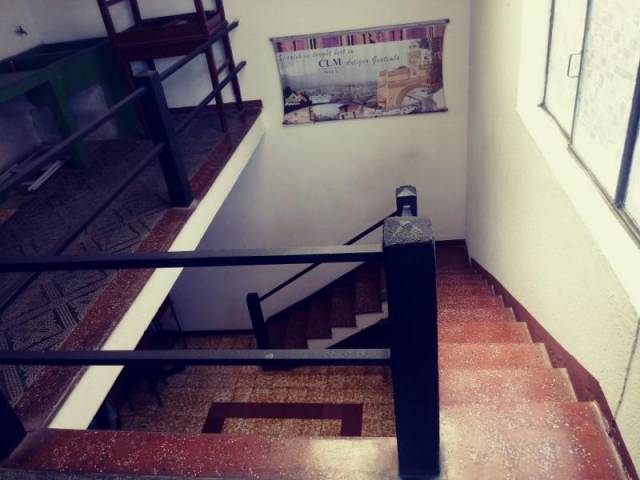 RENTO EDIFICIO DE 12 ESPACIOS Y 3 BAÑOS. CITYMAX ANTIGUA!