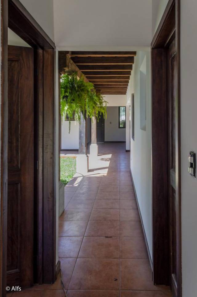 CITYMAX ANTIGUA vende Bella casa en Antigua - Miniatura 3