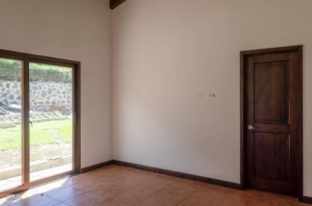 CITYMAX ANTIGUA vende Bella casa en Antigua - Miniatura 4