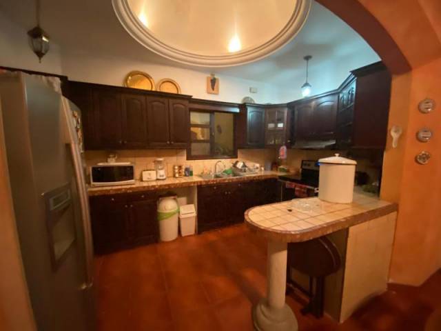 CityMax Antigua vende casa en residencial de jocotenango - Miniatura 2