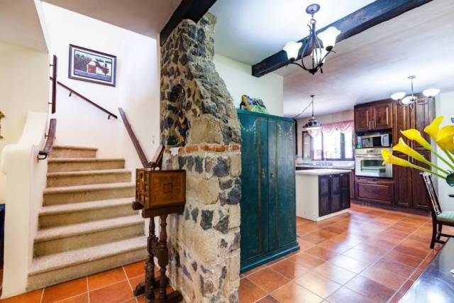 CityMax Antigua vende casa dentro de residencial exclusivo de Antigua - Miniatura 6