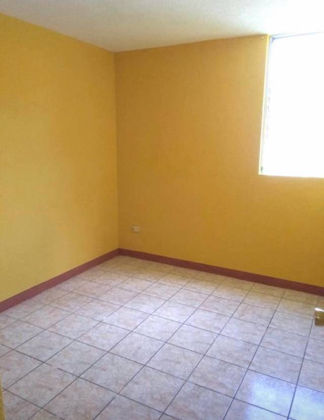 CITYMAX ANTIGUA RENTA CASA EN LA MESETA! - Image 4