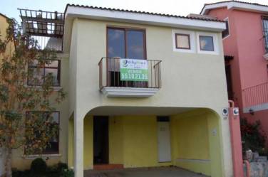 CityMax Antigua vende casa en los Faroles con financiamiento propio - Image 1