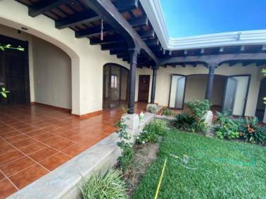 CityMax Antigua renta casa residencial de 1 nivel en Antigua Guatemala - Image 1