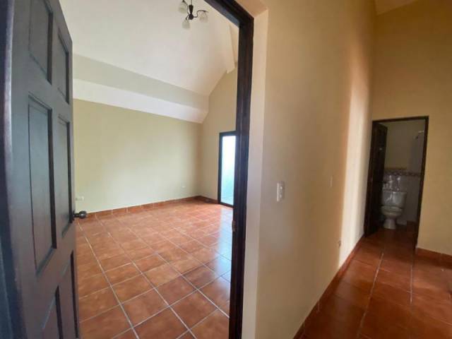 CityMax Antigua renta casa residencial de 1 nivel en Antigua Guatemala - Image 5