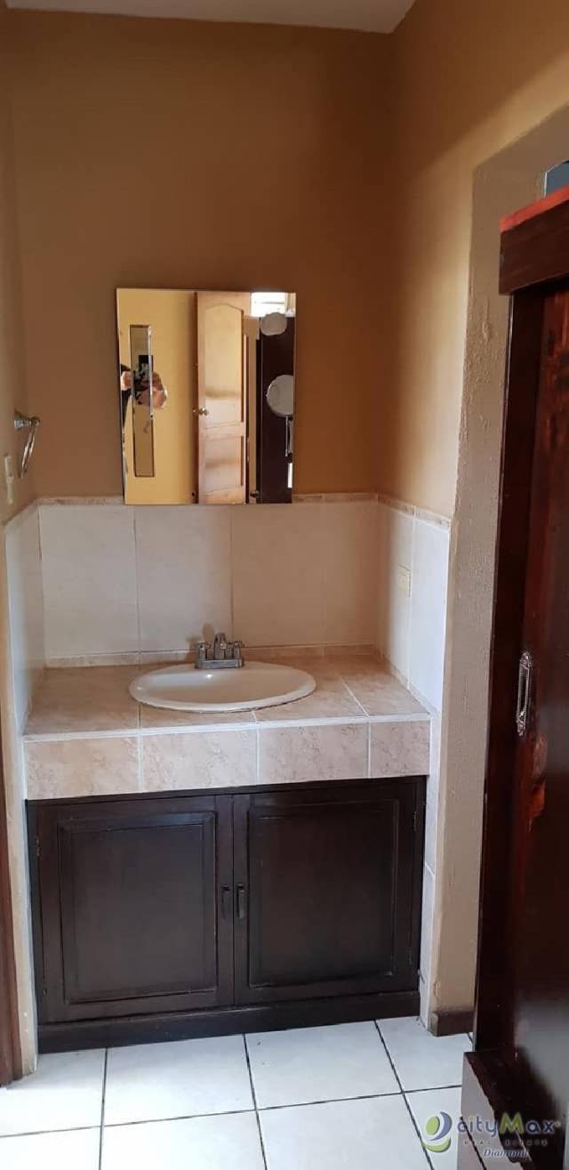 Venta Casa Zona 16 Condominio La Montaña, linda vista - Image 3