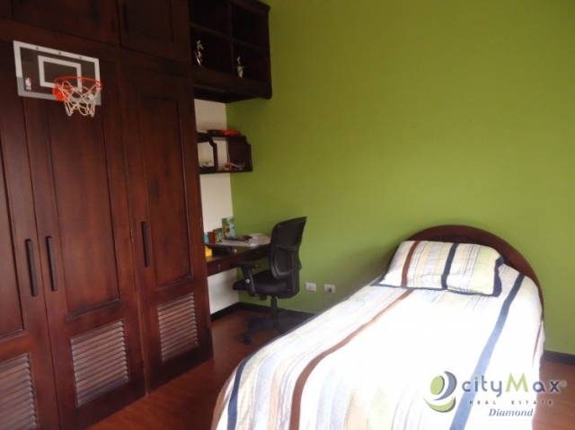 Venta Casa en Exclusivo Sector EL NARANJO - Miniatura 2