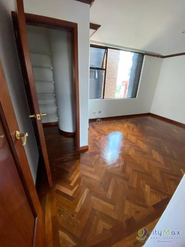 Renta Apartamento L'Excellence Zona 14 - Miniatura 6
