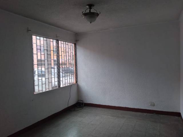 VENDO APARTAMENTO EN RESIDENCIALES DEL SUR ZONA 12 GUATEMALA - Miniatura 5