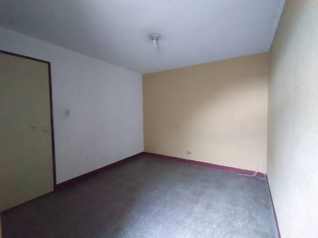 VENDO APARTAMENTO EN RESIDENCIALES DEL SUR ZONA 12 GUATEMALA - Miniatura 8