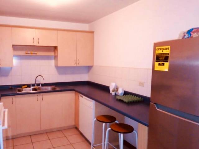 Renta Apartamento amueblado, 2 habitaciones en zona 14 - Image 4
