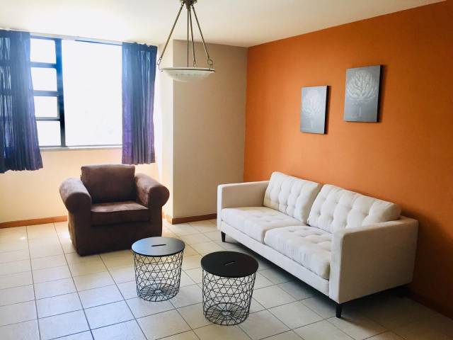 Renta Apartamento amueblado en zona 14 - Miniatura 7