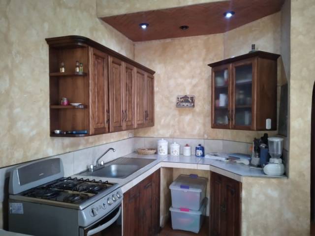 VENDO PRECIOSA CASA DE CONDOMINIO EN CIUDAD VIEJA SACATEPÉQUEZ
