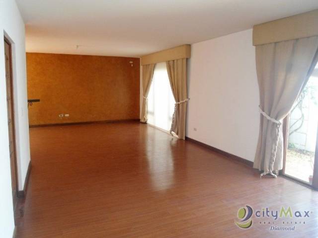 Lindísima casa en Renta en zona 16 de 3 habitaciones - Miniatura 7