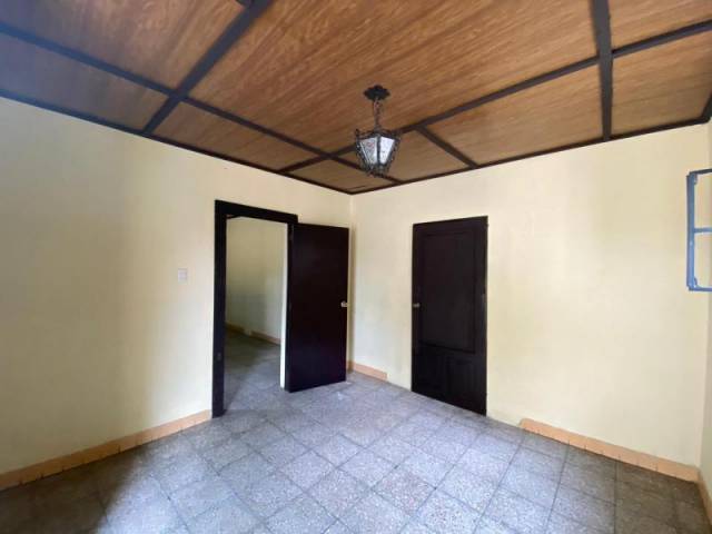 CityMax Antigua renta casa con uso comercial en Antigua Guatemala - Miniatura 5