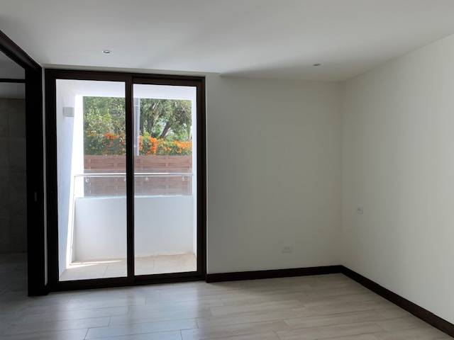 Alquiler apartamento zona 15 - Image 4