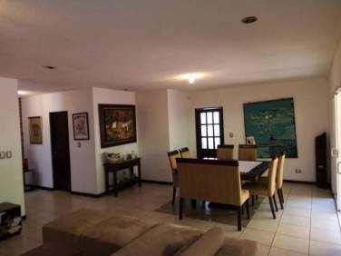Venta Casa en Condominio Kanajuyù zona 16 Excelente Precio y Ubicaciòn