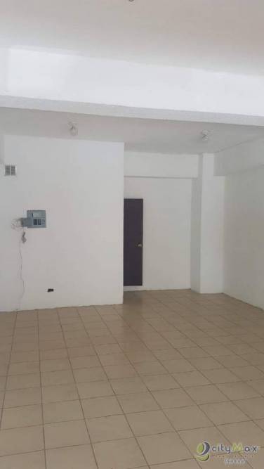 Renta Local Comercial zona 10 - Image 1