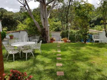CityMax Antigua vende casa amueblada en Colonia Privada de Zona 11