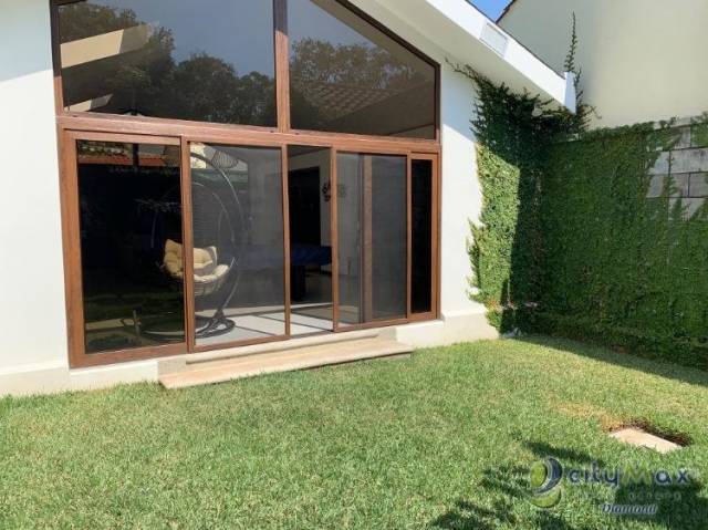 Venta Preciosa casa en Condado El Naranjo - Miniatura 6