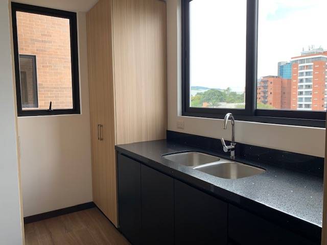 Venta Apartamento nuevo en Edificio Boutique zona 15 - Miniatura 3
