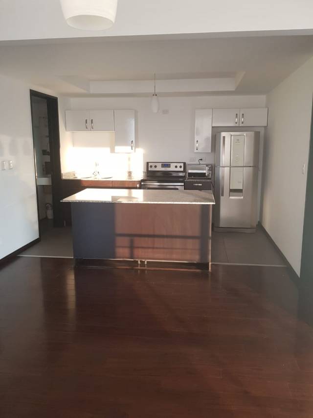 Alquiler Apartamento zona 16 - Image 2