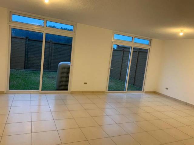 CityMax Antigua renta casa nueva en residencial de Santiago Sacatepéquez - Miniatura 6