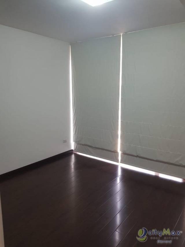 Renta Lindo apartamento zona 16 cercano a Plaza Cascata - Image 2
