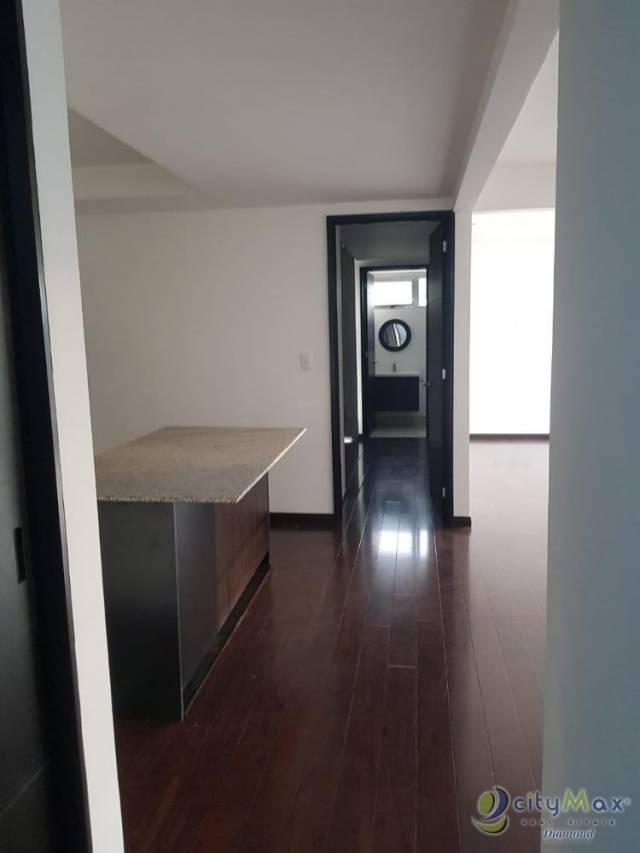 Renta Lindo apartamento zona 16 cercano a Plaza Cascata - Miniatura 7