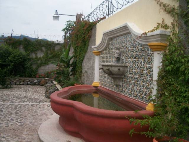 CityMax Antigua renta casa independiente en San Miguel Escobar - Miniatura 4