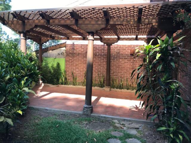 Casa en renta zona 16 en condominio - Image 5