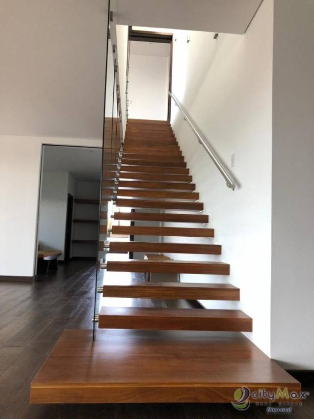 Renta lindo apartamento en Acantos Cayalà zona 16 - Image 2