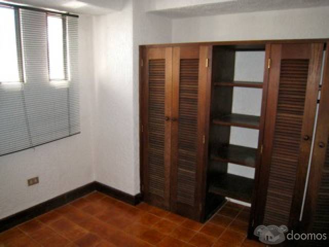 Vendo apartamento en zona 14, excelente ubicación - Miniatura 5