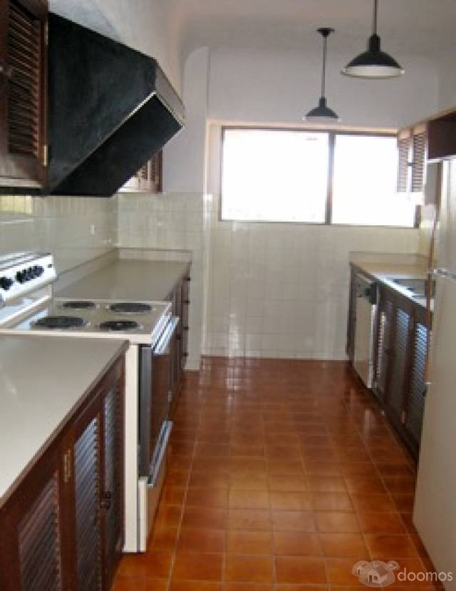 Vendo apartamento en zona 14, excelente ubicación - Miniatura 7