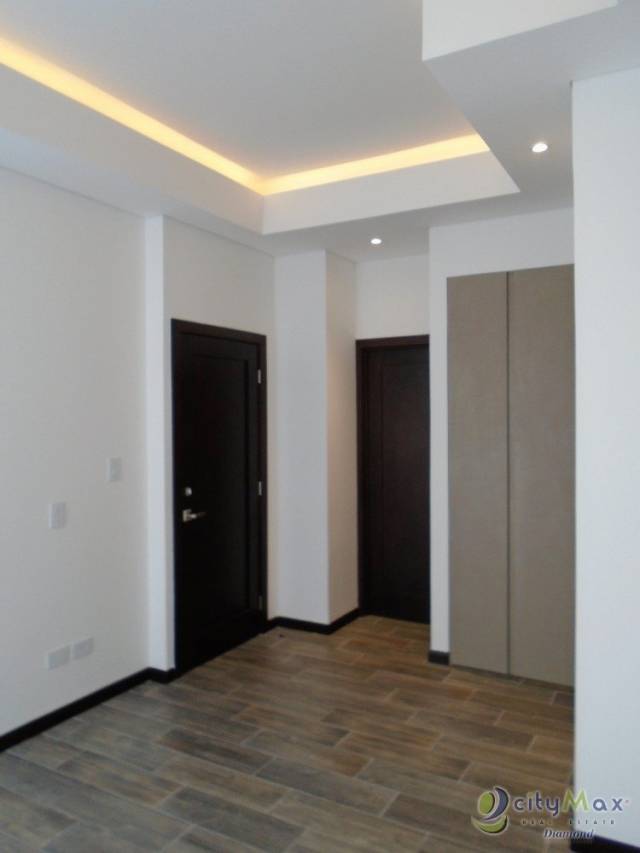 Alquiler apartamento en Lirios de Cayalá zona 16 - Image 3