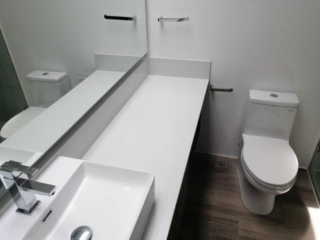 MODERNA CASA PARA ESTRENAR EN VENTA EN ZONA 15 - Miniatura 7