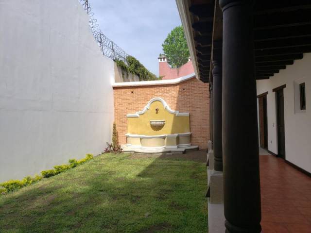 CityMax Antigua vende casa independiente en Antigua Guatemala - Image 4