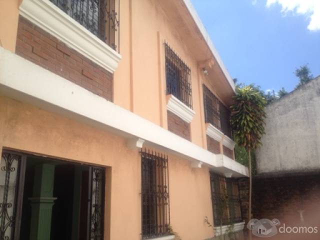 Casa en zona 15