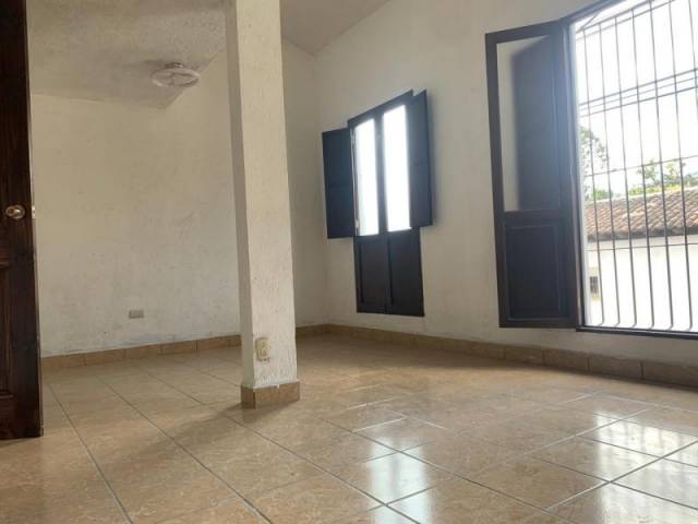 CityMax Antigua renta casa comercial en Antigua Guatemala - Image 4