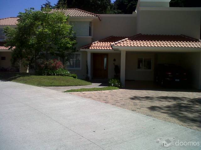 Casa en exclusivo condo - Image 5