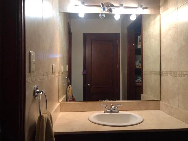 APARTAMENTO EN VENTA EN LAS PILAS ZONA 15 - Image 4