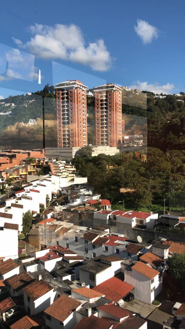 APARTAMENTO EN VENTA EN LAS PILAS ZONA 15 - Image 5