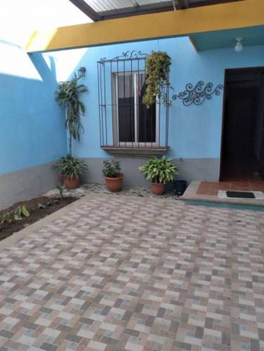 CityMax Antigua renta casa amueblada en Residencial de Jocotenango - Image 1